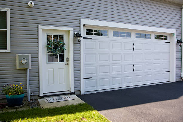 24/7 Emergency Garage Door Panel Replacement experts in Prairie County County, AR